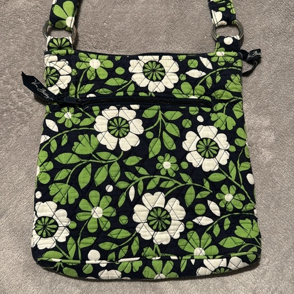 Vera Bradley -Navy Green White -Floral Nightingale -Crossbody Shoulder Bag Purse - Picture 4 of 16